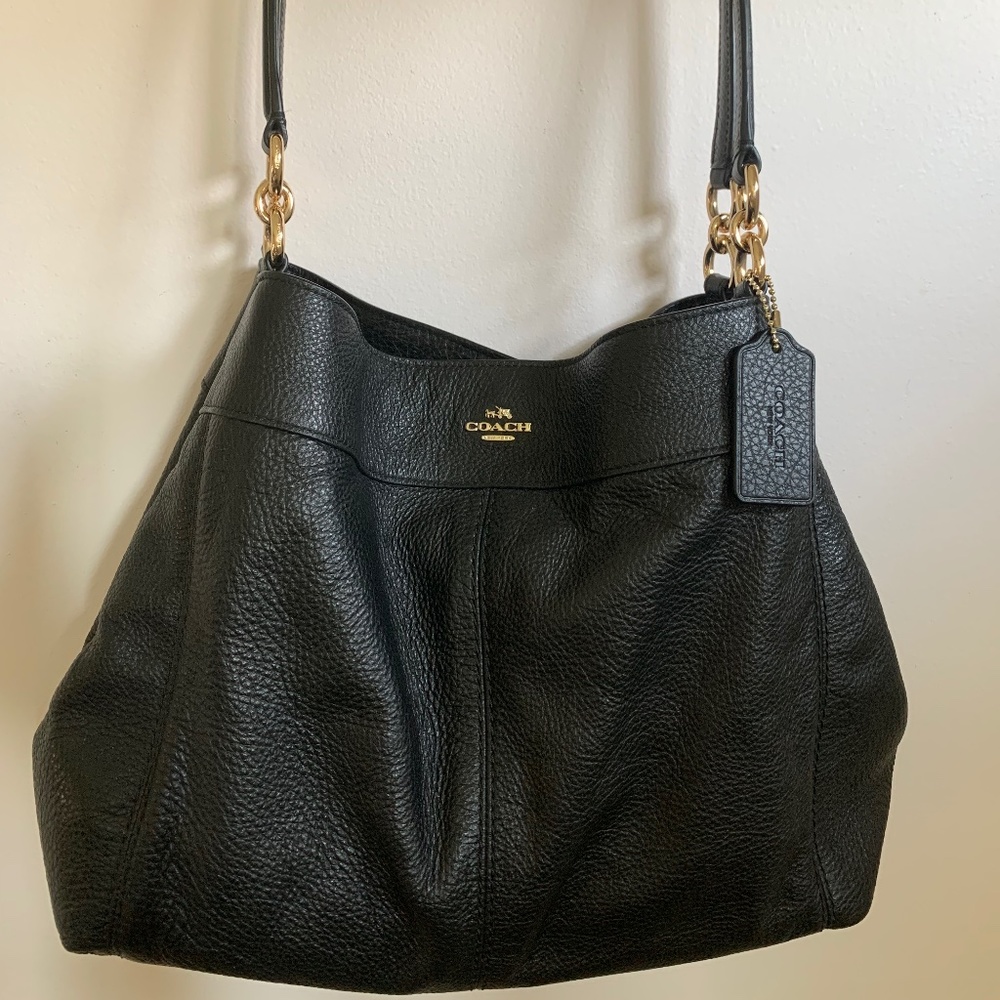 Coach Lexy Shoulder Bag in Pebble Leather ~Gently Used~